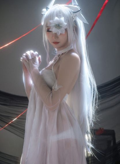女性满意度_十万网红美女美酱